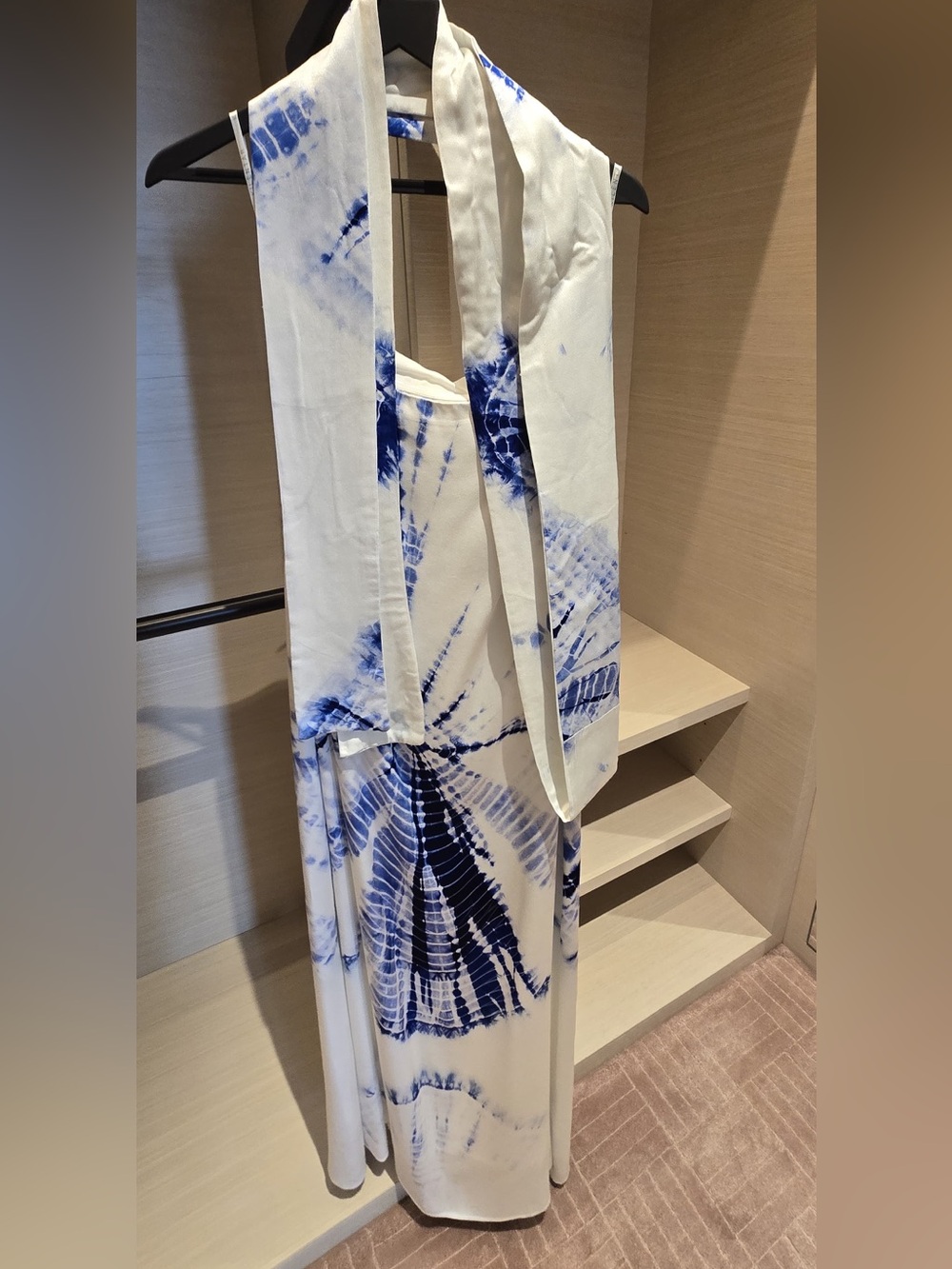 Kilentar Maxi Dress w neck scarf